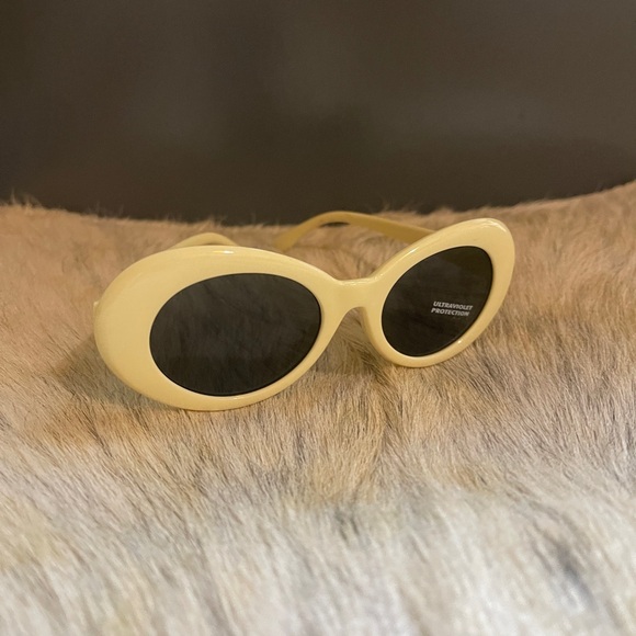 New beige white rounded sunglasses retro style - Picture 5 of 10